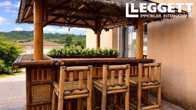 /international/fr/saint-chinian-languedoc-roussillon-310107411047/