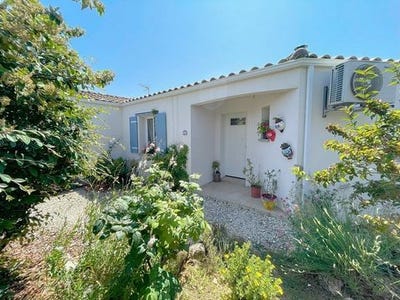 /international/fr/saint-sulpice-d-arnoult-charente-310100377737/