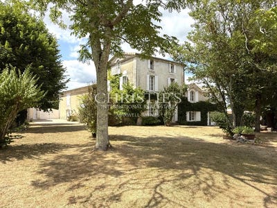 /international/fr/riberac-aquitaine-310108943384/