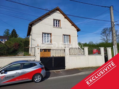 /international/fr/villeneuve-sur-yonne-burgundy-310107792621/