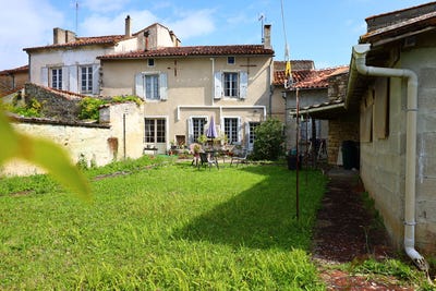 /international/fr/aigre-charente-310108243699/