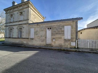 /international/fr/saint-julien-beychevelle-aquitaine-310098837008/