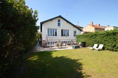 /international/fr/croissy-sur-seine-ile-de-france-310108487189/