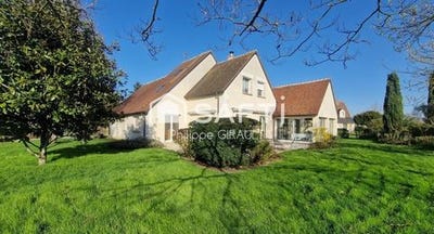 /international/fr/esvres-centre-val-de-loire-310106222360/