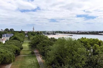 /international/fr/la-rochelle-charente-310120523524/