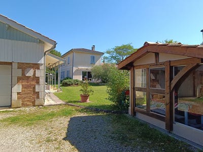 /international/fr/salles-aquitaine-310108553632/