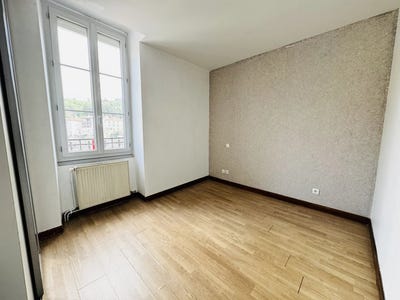 /international/fr/brives-charensac-auvergne-310107978692/