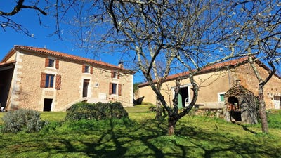/international/fr/yvrac-et-malleyrand-charente-310106484301/