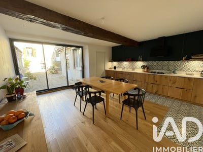 /international/fr/chatillon-sur-seine-burgundy-310106572498/