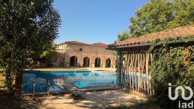 /international/fr/saint-martin-de-sescas-aquitaine-310100272932/