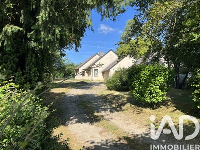 /international/fr/chassenard-auvergne-310108776753/