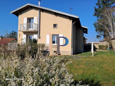 /international/fr/la-clayette-burgundy-310105945688/