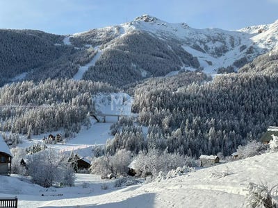 /international/fr/auron-saint-etienne-de-tinee-provence-alpes-cote-d-azur-310106781354/
