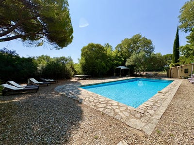 /international/fr/le-pouget-languedoc-roussillon-310109651446/