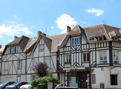 /international/fr/le-mesnil-saint-denis-ile-de-france-120078398526/?lang=zh-tw