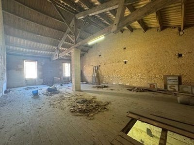 /international/fr/mirambeau-charente-310100794815/