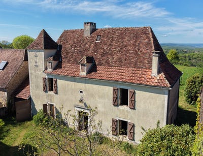 /international/fr/gourdon-midi-pyrenees-310108278186/