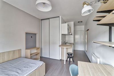 /international/fr/clermont-ferrand-auvergne-310100281607/