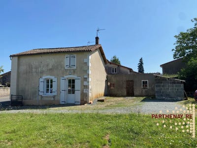 /international/fr/beaulieu-sous-parthenay-charente-310100409726/