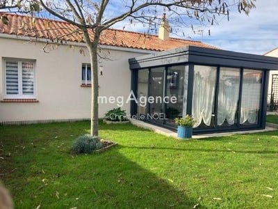 /international/fr/angles-pays-de-la-loire-310103516676/