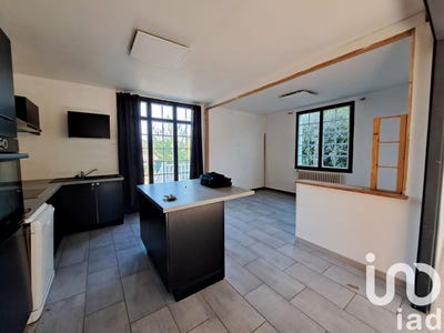 /international/fr/saint-jean-de-thouars-charente-310102395932/