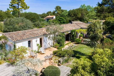 /international/fr/les-portes-en-re-charente-310106711017/