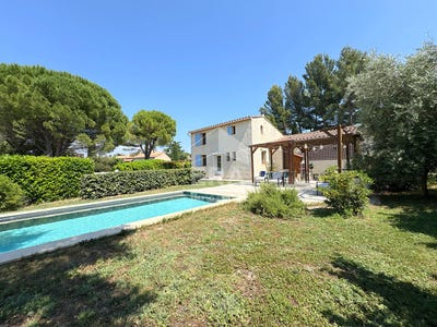 /international/fr/pertuis-provence-alpes-cote-d-azur-310100441107/