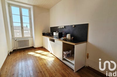 /international/fr/la-chaize-le-vicomte-pays-de-la-loire-310100858813/?lang=en
