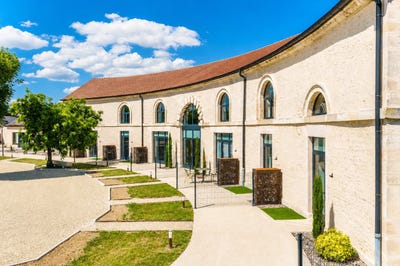 /international/fr/beaune-burgundy-310107648823/