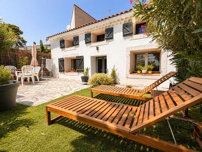 /international/fr/nezignan-l-eveque-languedoc-roussillon-310119775681/