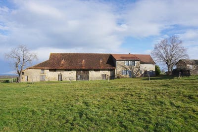 /international/fr/paray-le-monial-burgundy-310105811919/?lang=th