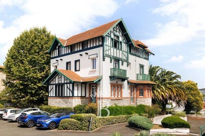 /international/fr/bayonne-aquitaine-310101327544/?lang=en