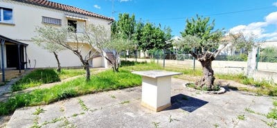 /international/fr/saint-privat-des-vieux-languedoc-roussillon-310099712467/
