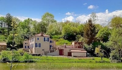 /international/fr/chantonnay-pays-de-la-loire-310101378942/?lang=en