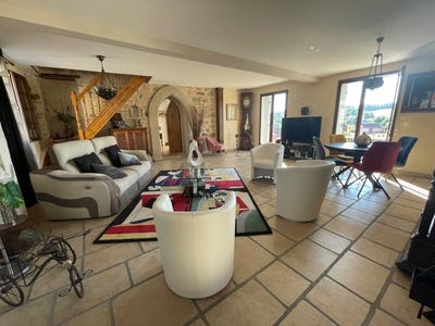 /international/fr/la-celle-dunoise-limousin-310103687820/