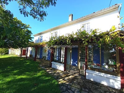 /international/fr/saint-severin-sur-boutonne-charente-310103329772/