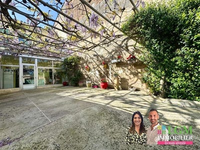 /international/fr/saint-gilles-languedoc-roussillon-310108553899/