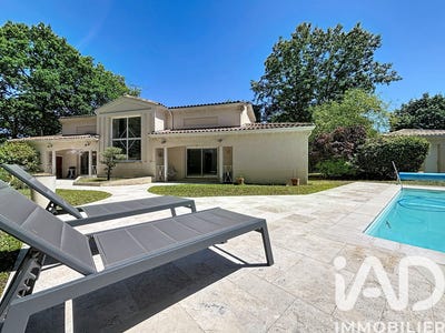 /international/fr/le-pian-medoc-aquitaine-310106687907/