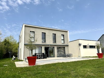 /international/fr/artannes-sur-indre-centre-val-de-loire-310098794748/
