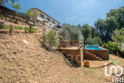 /international/fr/tanneron-provence-alpes-cote-d-azur-310100885766/