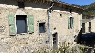 /international/fr/sainte-croix-provence-alpes-cote-d-azur-120092087043/