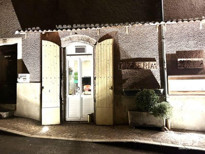 /international/fr/ribiers-provence-alpes-cote-d-azur-310106512308/