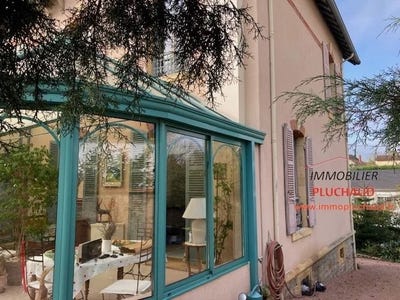 /international/fr/paray-le-monial-burgundy-120092397408/