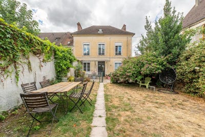 /international/fr/faremoutiers-ile-de-france-310109234007/
