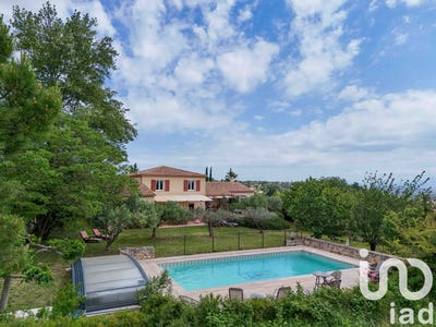 /international/fr/rochefort-du-gard-languedoc-roussillon-310099613059/?lang=zh-tw