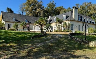 /international/fr/pau-aquitaine-310098836795/
