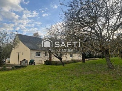 /international/fr/bourgueil-centre-val-de-loire-310106779523/