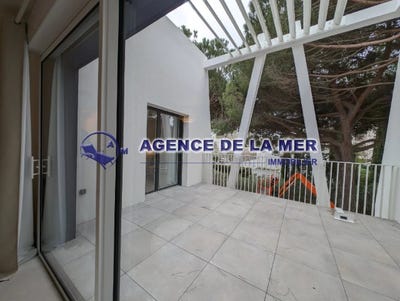 /international/fr/la-grande-motte-centre-val-de-loire-310100173221/