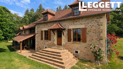 /international/fr/jumilhac-le-grand-aquitaine-310108045186/