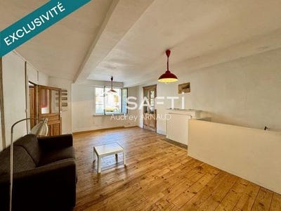 /international/fr/pontaumur-auvergne-310108731759/
